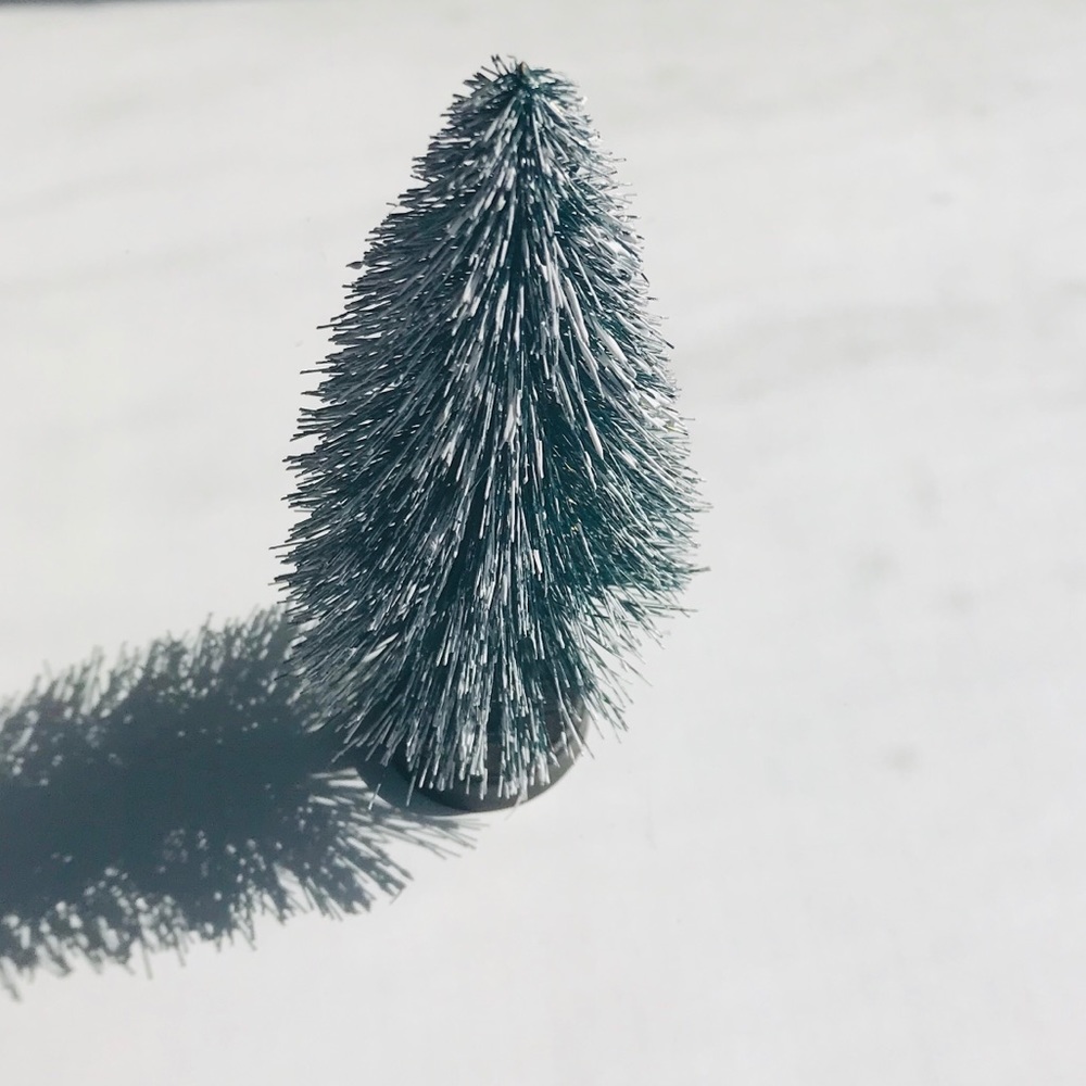 Christmas tree decorative item